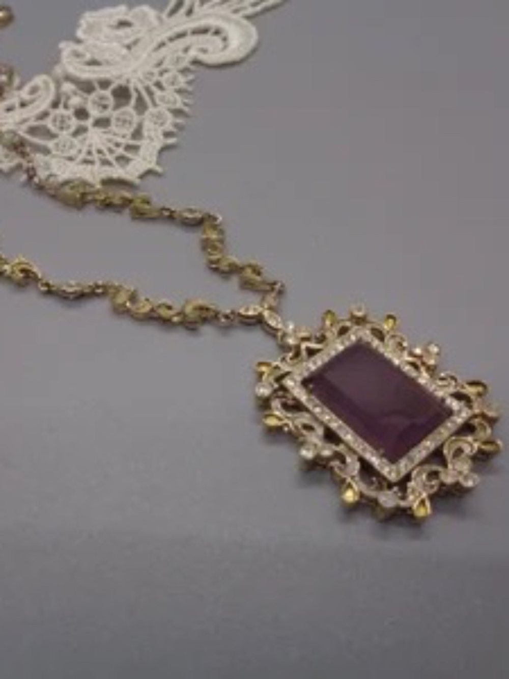 Vintage Choker Chain with Pendant Delicate Chain with Beads, Rhinestones